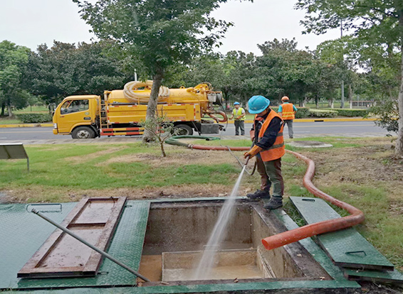 波莲镇化油池清理
