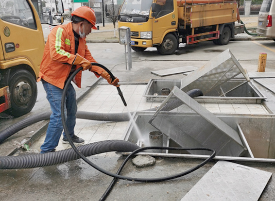 波莲镇隔油池清理